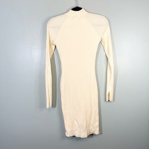 Staple & Hue Women's Cream Ruched Long Sleeve Knit Bodycon Mini Dress Small NWT - Picture 3 of 9